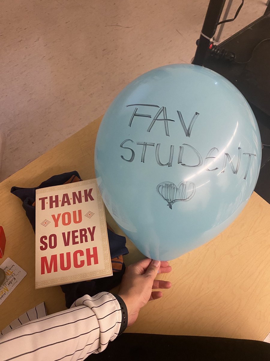 Ms. Macri 💗 tweet media