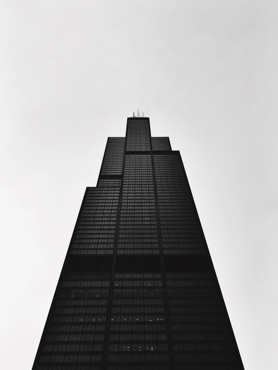TropeReader's tweet image. We're celebrating Chicago architecture this weekend! Shop 15% off the Chicago Print Collection now through Sunday 📸 Kameron Sears trope.com