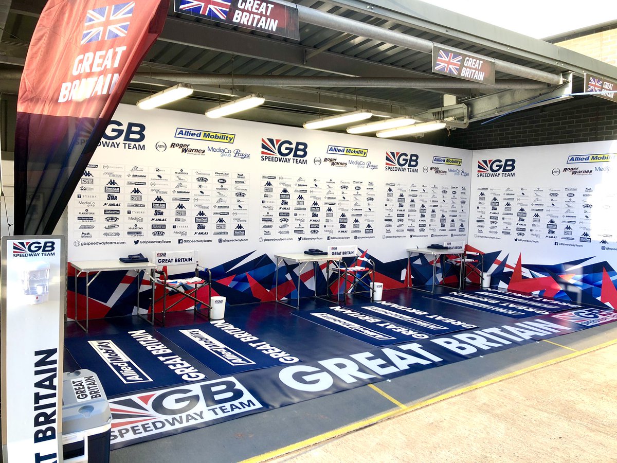 McAlpineTV's tweet photo. Speedway of Nations Final - The Quiet Before The Storm @SpeedwayGP @GBSpeedwayTeam https://t.co/0gPr89wx4p