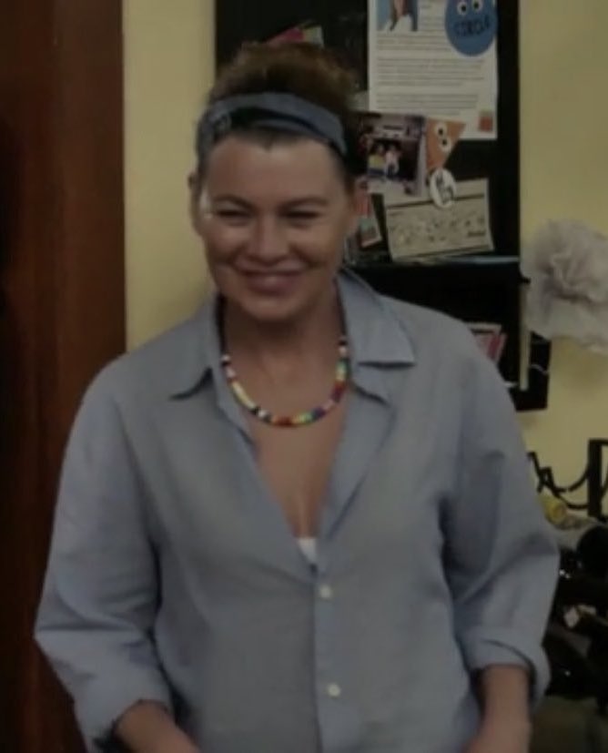 anyapompsey's tweet photo. @EllenPompeo can we just pretend that is the same shirt? ♥️👀 https://t.co/w9pxDeXg1h