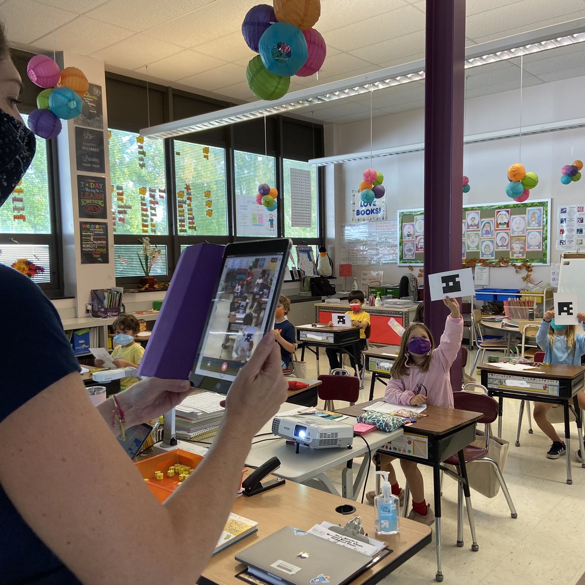 jaguar222's tweet image. Who knew that formative assessments could be so fun and easy?? Just ask these 2nd graders! Thanks @plickers!  #InstantData @LowerMerionSD