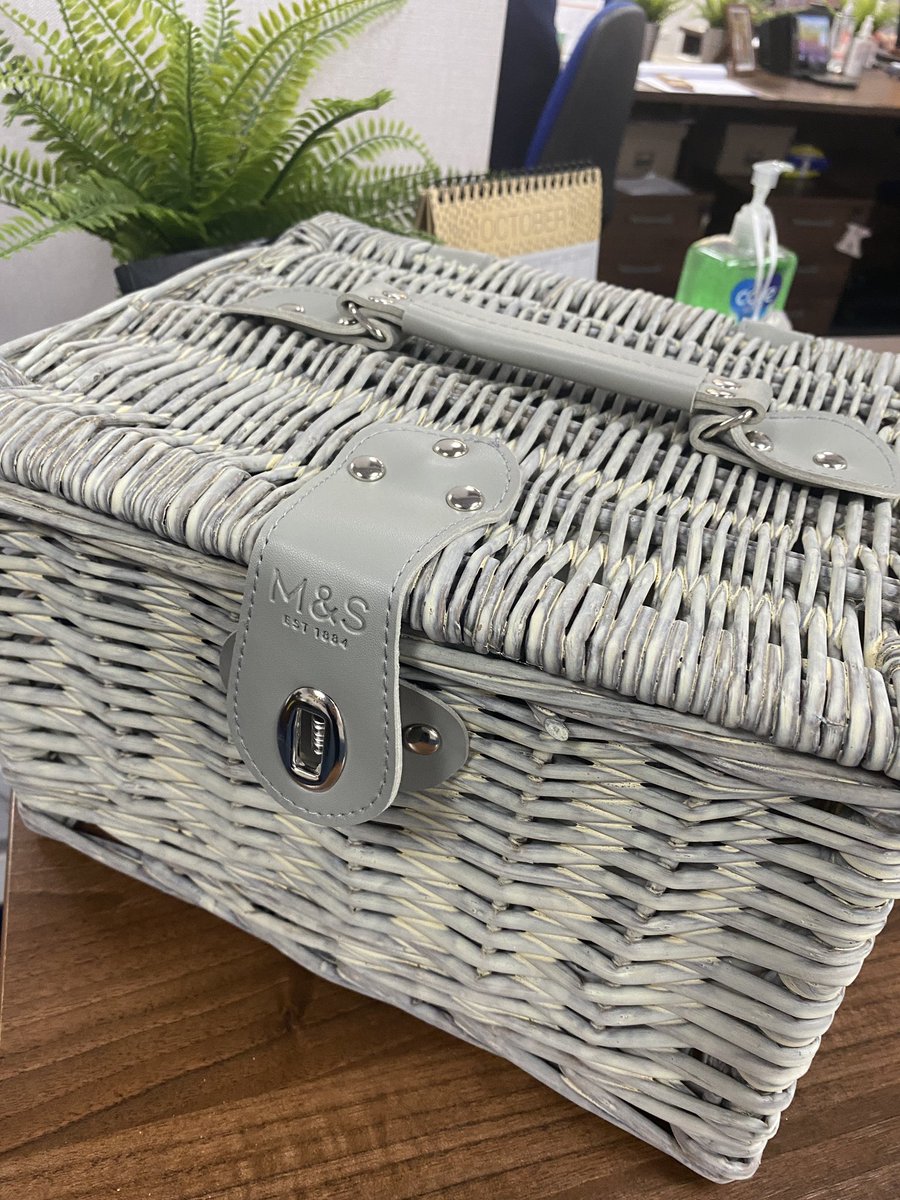 BelvoirStHelens's tweet photo. 😍 What a gorgeous delivery today 😍

This fabulous @marksandspencer hamper arrived today and there is so much in it ❤️

A cheeky pack of scones under there too !
We have some very lovely clients 🙂
#HappyClient #Gratitude 
#WeAreJBBLeach #WeAreMore #StHelens https://t.co/c0fQZ3bPia