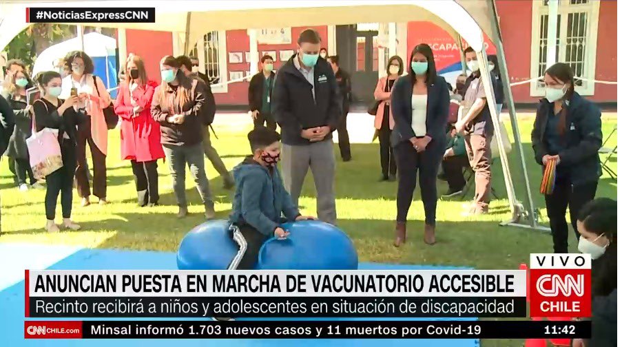 Presentamos el primer Vacunatorio Ajustado Comunal del país, instalado en la comuna de Puente Alto. Un espacio con ajusted razonables xa acompañar respetuosamente la vacunación de niñas(o) y adolescentes con discapacidad intelectual y/o autismo.