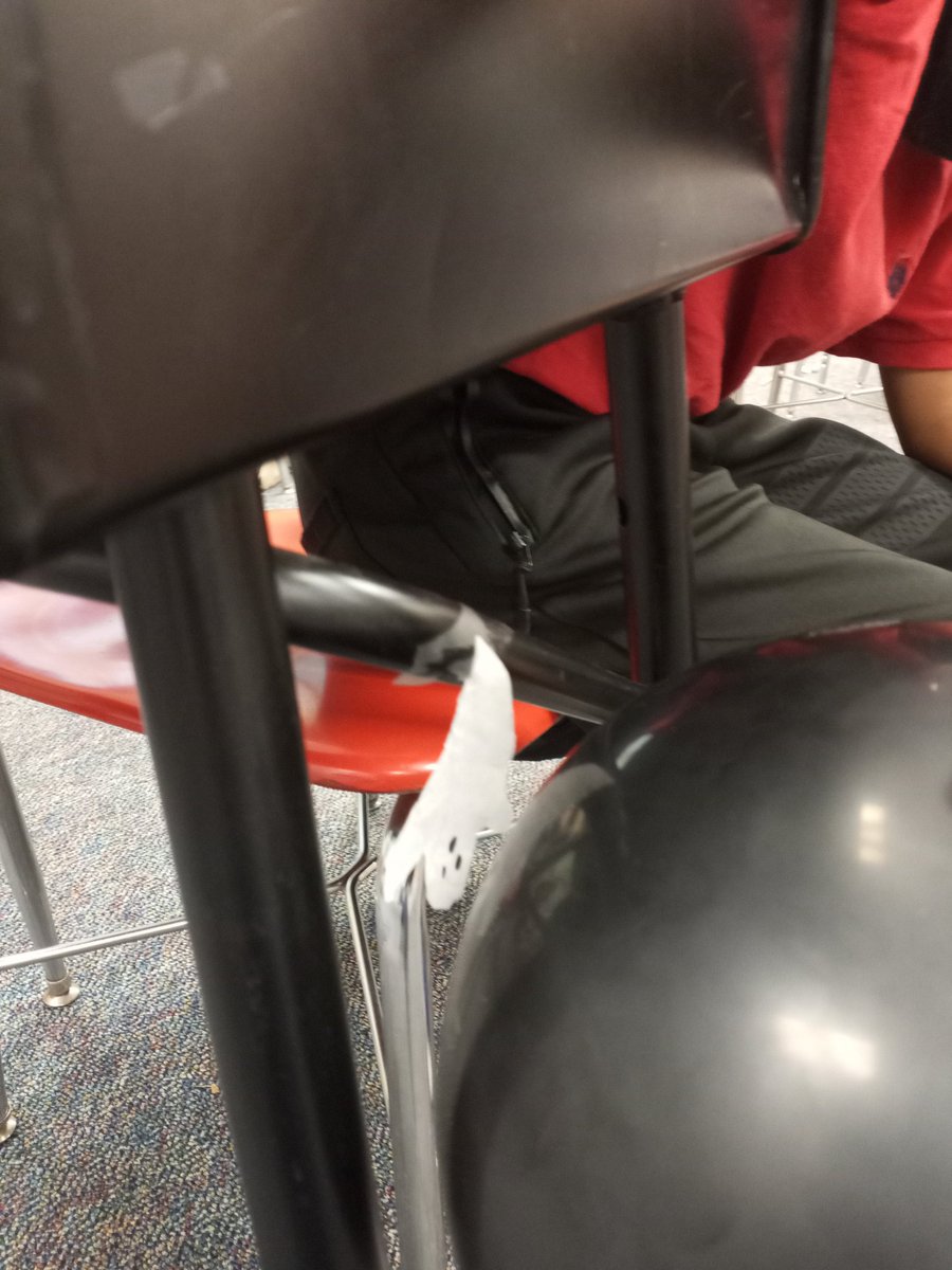 BarnhartPrice4's tweet photo. Mrs. Barnhart's homeroom class earned 75 SAILs so we got to do a fun experiment with static electricity! Can you make a tissue paper ghost dance without touching it? @WeatherstoneES #fourthgrade #science https://t.co/0ifqqye3zu