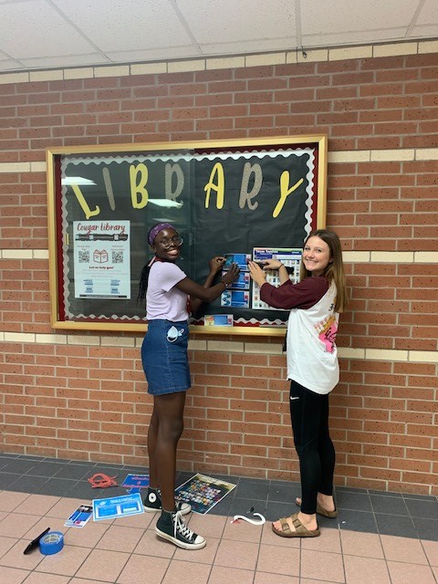 Huge THANK YOU to the CRHS PALS who came to volunteer in the library this week. We appreciate your help! #CPOE #volunteering #IamCinco #CincoReads