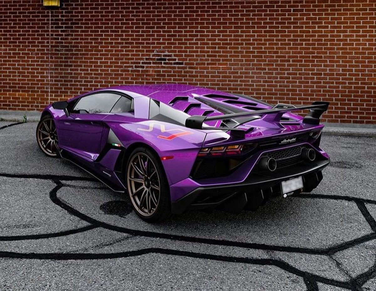 DailyLamboTM's tweet image. Speechless..