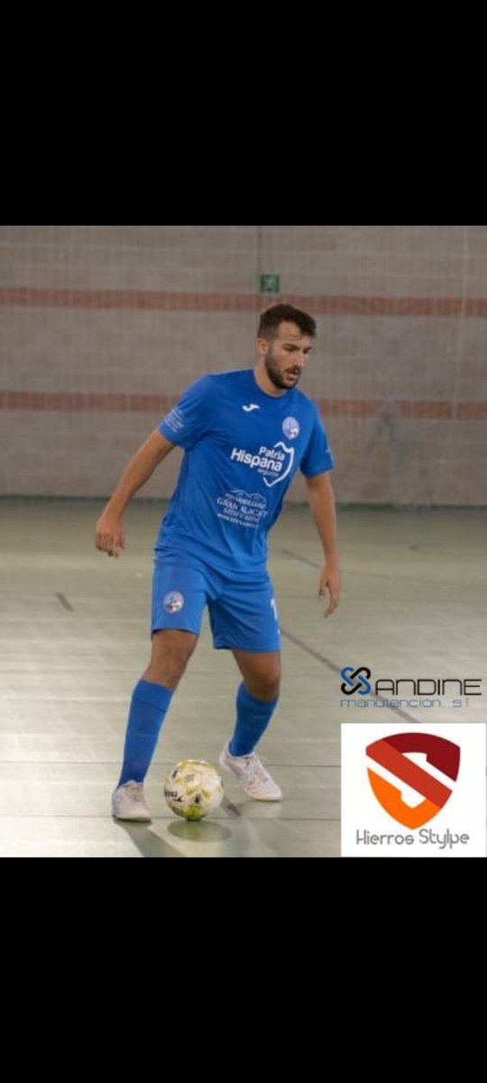 EL SHERIFF. Jugador que va en aumento. Contundencia y compañerismo lo describen. Viene de una temporada muy notable y conocemos de qué es capaz. Pelear por y para el equipo. ¡BIENVENIDO!

19. ANDRES