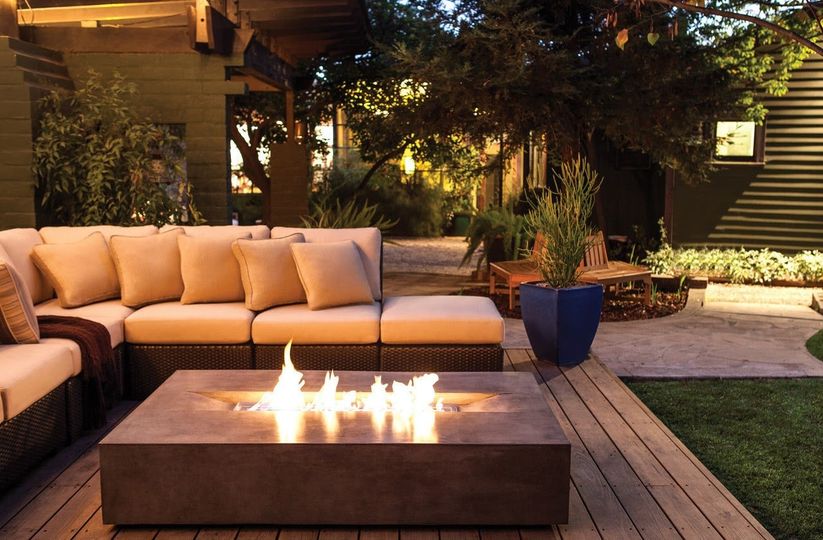 SoundCheckIncMI's tweet image. As the evenings get a bit cooler, time spent outside can still be filled with warmth, fun and friends.  We offer an array of fire tables, perfect for these crisp nights.  #soundcheckinc #fireplace #outdoors #friends #family