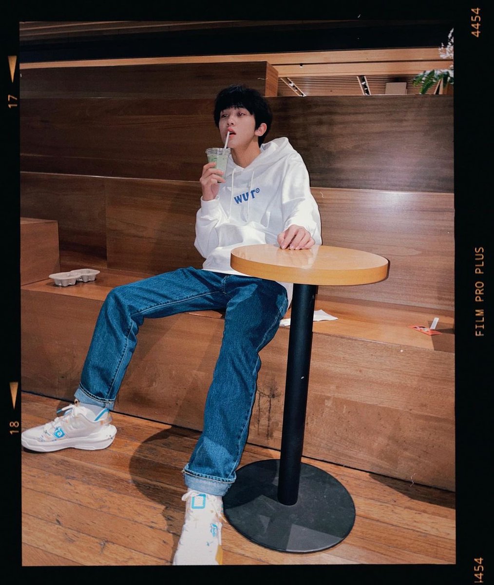forxingte's tweet photo. (2) 

— #ZhangXingte #张星特 https://t.co/0Kq7x9iSjw