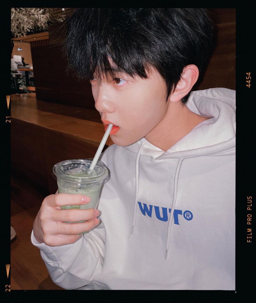 forxingte's tweet photo. (2) 

— #ZhangXingte #张星特 https://t.co/0Kq7x9iSjw
