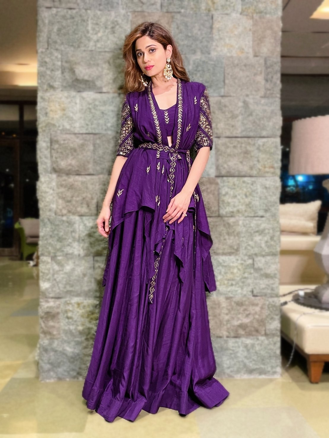 Shamita Shetty 🦋 on Twitter: "Got that desi feeling 💜💫 . Styled by - @MohitRaich . . . . . #ShamitaShetty #Dussehra #Navratri #Tigress #Queen #desigirl #festivevibes #Indian #festival #BiggBoss15 #BB15 #ShamitaIsTheBoss #Shamitastribe #teamss https ...