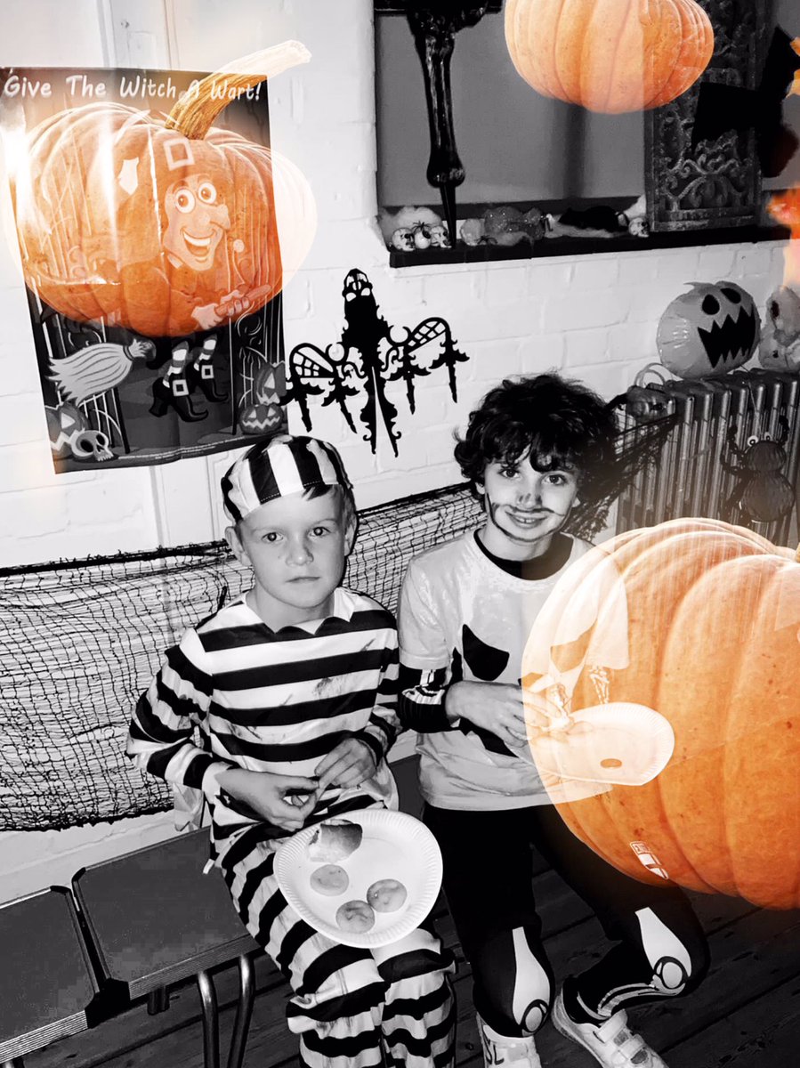 GPPS children had a fantastic time at the Halloween disco! They enjoyed yummy food, could get their face painted and of course they could dance the night away! Thank you to the PTA for such a fab event!
