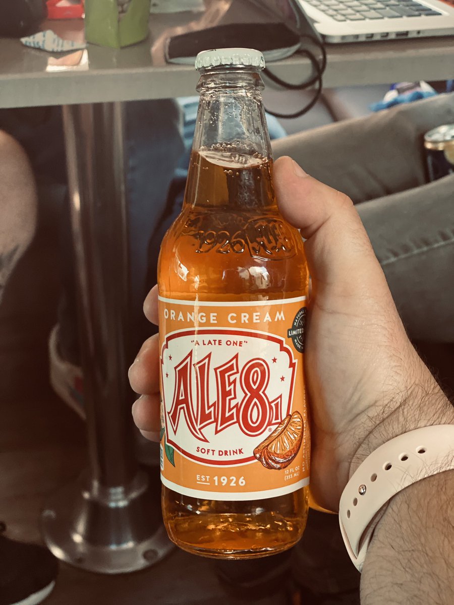 zlaka_84's tweet photo. Irruption Tour 2021 road update from yesterday in Louisville, KY saw the gas station had @Ale8One which is a local delicacy I get whenever I’m near Cincinnati!! Orange Cream is my new fav flavor!! @ForwardMSNFC & @fwdflock #IrruptionTour2021 #FlockOnTour #USL2 #caffeineaddict https://t.co/TEvGeG4YYy