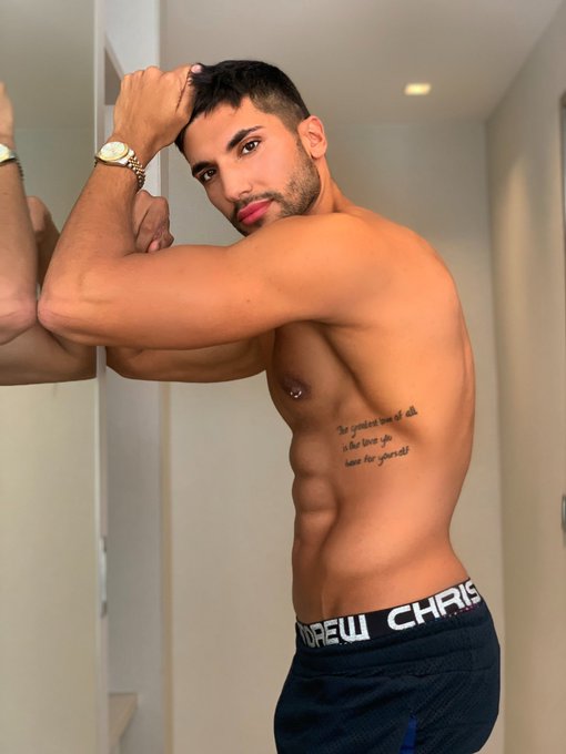 Two 😜😜of us  #twinsdoitbetter    Wearing @andrewchristian https://t.co/cUXQSreHpu<a href="/tag/twinsdoitbetter"class="tags">#twinsdoitbetter</a><a class="tags" target="_blank" title="On Twitter" href="/?out=eyJ0eXAiOiJKV1QiLCJhbGciOiJIUzUxMiJ9.eyJpYXQiOjE3MTg2NjgyNTEsImlzcyI6InR3cG9ybnN0YXJzLmNvbSIsIm5iZiI6MTcxODY2ODI1MSwiZXhwIjoxNzUwMjA0MjUxLCJyZWRpcmVjdF91cmwiOiJodHRwczovL3R3aXR0ZXIuY29tL2FuZHJld2NocmlzdGlhbiJ9.PH5zaAWhNHDqDVONSUyVUxHwYmaLVHOCJPIrRsQdZ1tTeWR7hYYvV0io1MrpHt3FMYZkzriSDO0z5vB-kqsdzA">@andrewchristian</a>