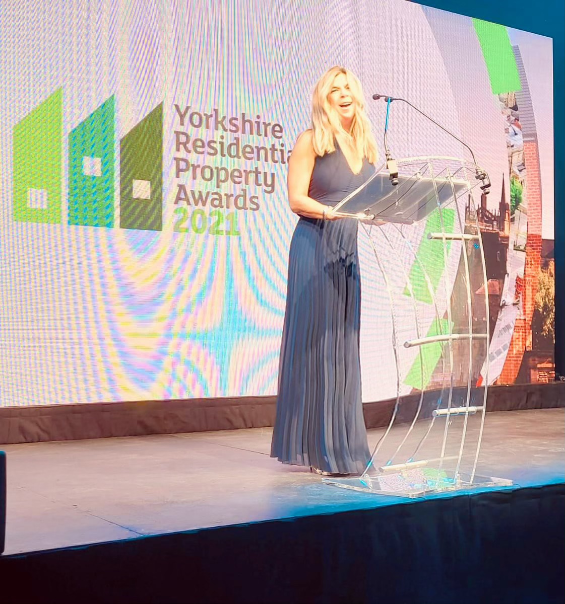 We were proud sponsors of last nights, <a href="/VarietyNorthern/">Variety - Northern Region</a> Yorkshire Residential Property Awards 2021!

The #ESGAward Sponsored by DS.Emotion, was awarded to Don Robins House &amp; Regent Lodge – <a href="/BrewsterBye/">Brewster Bye Arch.</a>  / ST GEORGE'S CRYPT / Leeds City Council / @VistryParYorks 

#VarietyYRPA