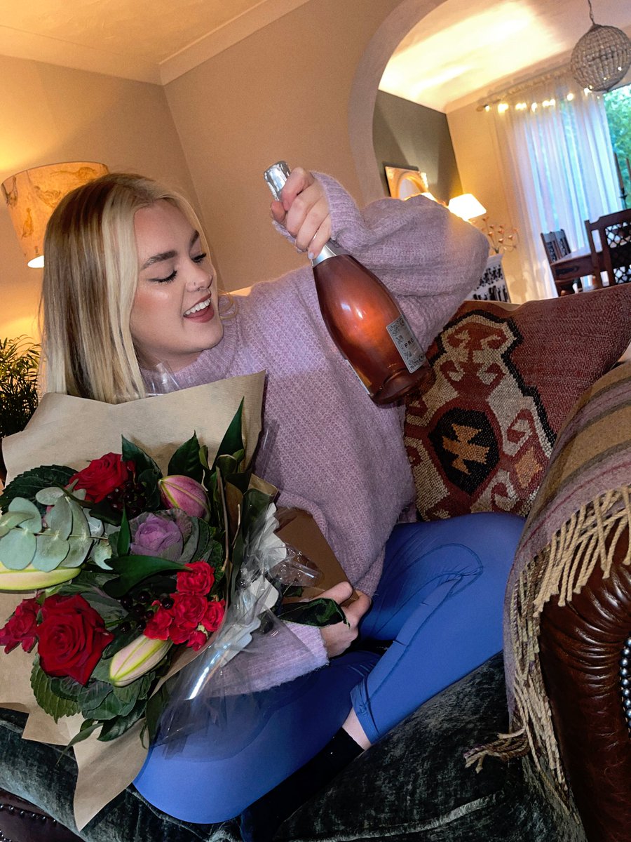 grace davies tweet media