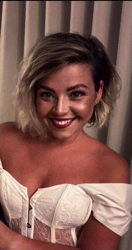 Call in after the food &amp; drink Festival see EmmaJ singing in our front bar #Llanelli