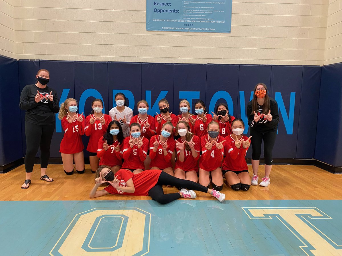 GoMcVolleyball's tweet photo. The 9th grade team continued their incredible season at Yorktown last night with a 2 set sweep to move to 10-2! 🔥 https://t.co/ReWvucciyE