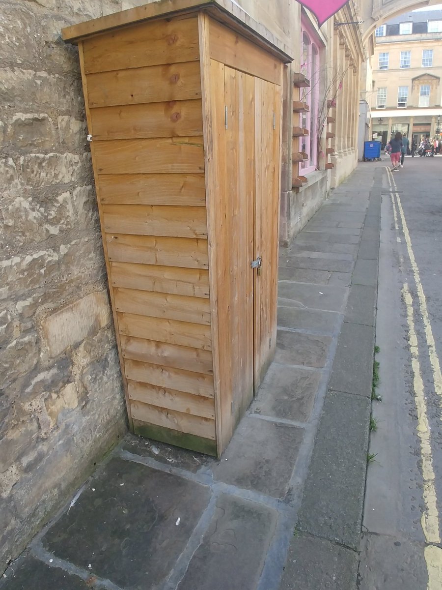 bathguidez's tweet image. Smaller Bath Christmas market approved by locals this year.