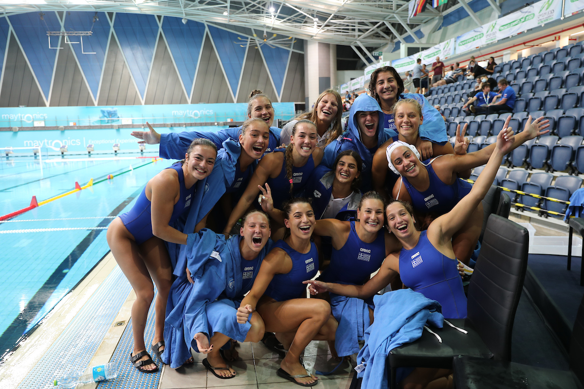 WorldAquatics's tweet photo. 🇬🇷 Greece &amp;  🇪🇸 Spain will play the Gold Medal tomorrow!!!!

Women's Junior #Waterpolo World Championships Semis 👇
🇪🇸14-12🇮🇹
🇬🇷13-8🇭🇺 https://t.co/Oj3bPdEY9V