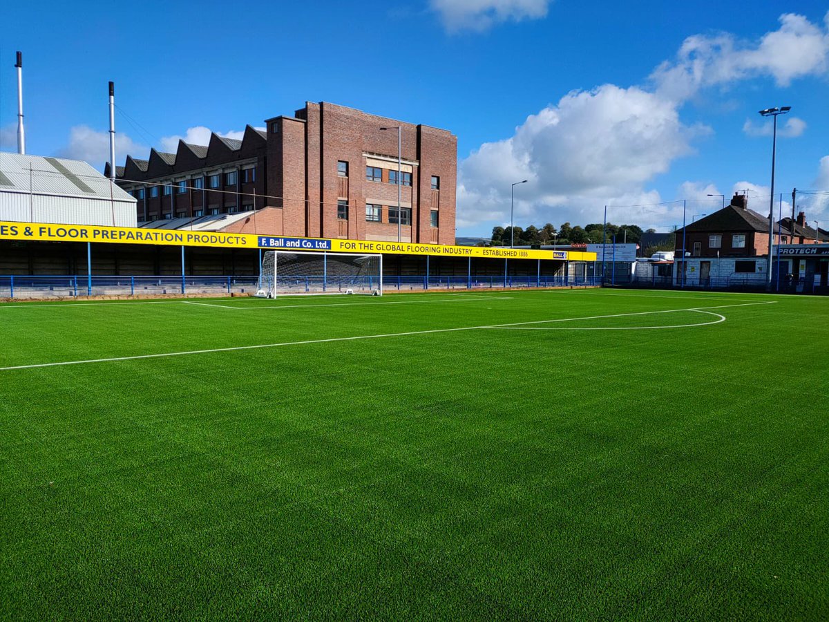 CLsurfacesltd's tweet photo. When it shines over your latest project and you can’t get enough of those rays! @leektown @CCGrassChina @MalcolmGroup #artificalpitches #football #fifaqualitypro https://t.co/kvJNFzE8cO