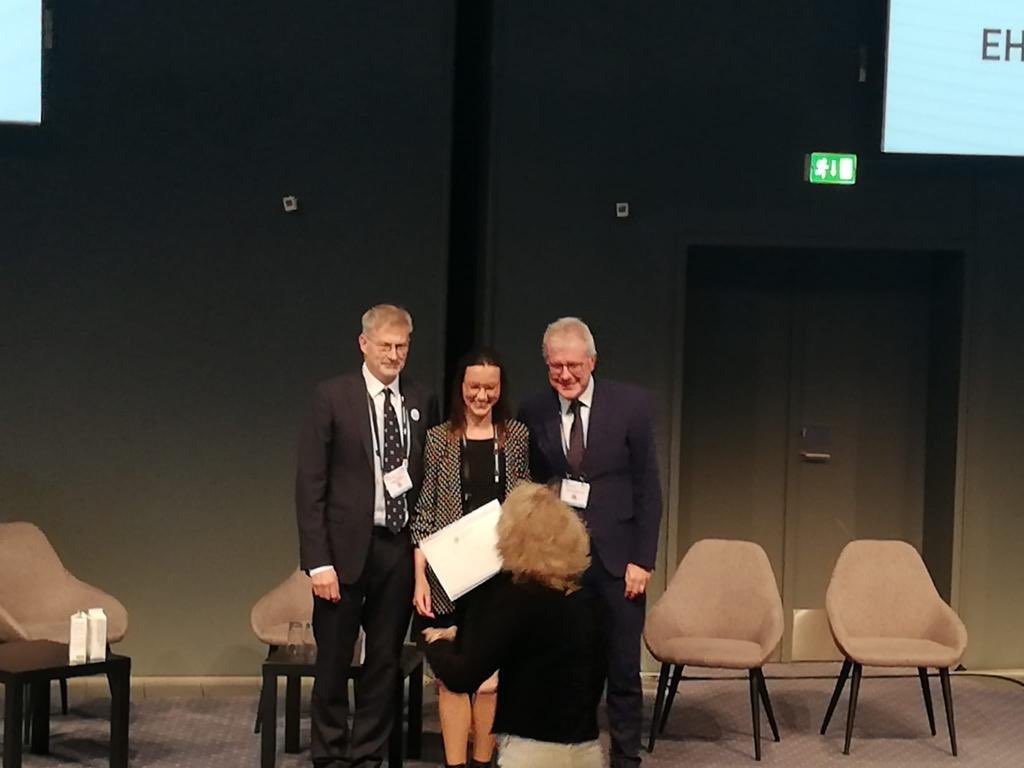 #hernia2021 We are proud to say that 👇 💥 @pt_surg has been awarded with: the runner-up prize on the @EHS & @BJS prize session 🎉 🙏 Pleased to see how well-received our #pinestudy focusing on patient #QoL was by the community 🙏 #SoMe4Surgery @spcir @eurohernias