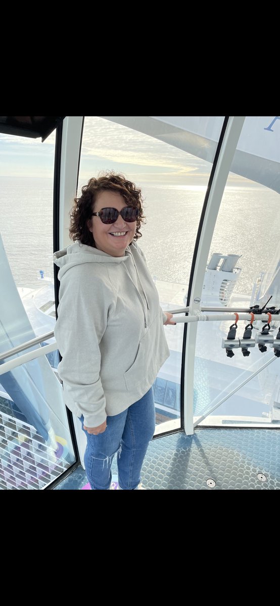 loustocker's tweet image. Take me back to last weeks cruise please. Real life is so much less fun 😢 #tired #worklife