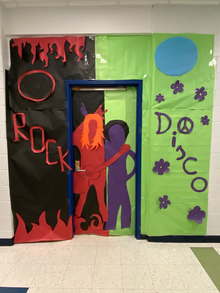 TheTechiYogi's tweet photo. Happy Homecoming!!!! #WeAreCosby #OneCCPS https://t.co/SF9mnbRaFK