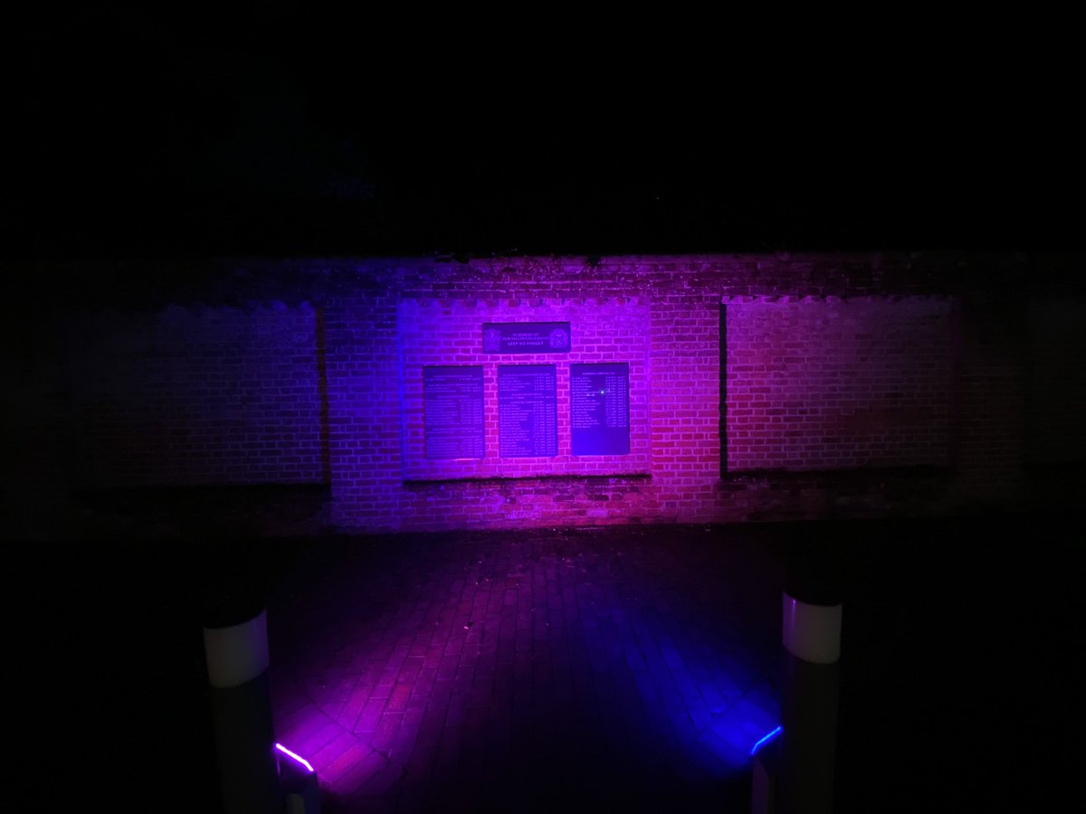 HantsPoliceChap's tweet photo. We’ve gone Blue &amp; Pink at Netley HQ for #BLAW2021 #babylossawarenessweek2021 #waveoflight2021 @HantsPolice https://t.co/oJHOKl4VCo