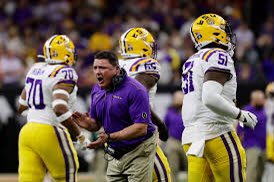 SyncereMassey's tweet photo. After a great conversation with @MasonSmith_LSU I am glad to say I have earned a scholarship to play football at Louisiana State University @CoachKelleyCHHS https://t.co/MqeGlTH3Un