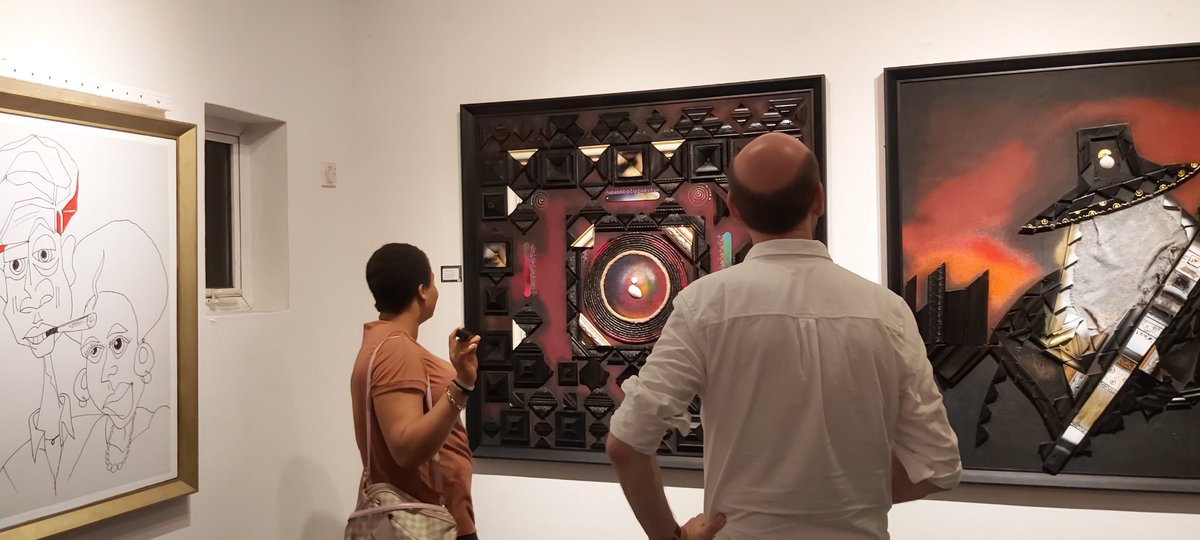 SylverscreenArt's tweet photo. YOU ARE INVITED
𝐈𝐟𝐞𝐚𝐧𝐲𝐢𝐜𝐡𝐮𝐤𝐰𝐮 𝐎𝐫𝐚𝐞𝐦𝐞𝐤𝐚
𝐂𝐮𝐫𝐚𝐭𝐨𝐫
#GOLD
#ArtExhibition #SylvesterAguddah #IfeanyichukwuOraemeka #NigerianCollageArtist #Felabration2021 #FreedomParkLagos #UndergroundSystem #VivaNigeriaVivaAfrica #SylverscreenArts #ArtOfSylvesterAguddah https://t.co/7uQjUfRZ7u