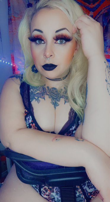 tattooed, thick and bossy. What more can you ask for? https://t.co/D0S5V9QpdX<a href="/tag/booty"class="tags"><span>#booty</span></a><a href="/tag/curvy"class="tags"><span>#curvy</span></a><a href="/tag/inkedgirl"class="tags"><span>#inkedgirl</span></a><a href="/tag/pornhub"class="tags"><span>#pornhub</span></a><a href="/tag/adultwork"class="tags"><span>#adultwork</span></a><a href="/tag/customcontent"class="tags"><span>#customcontent</span></a>