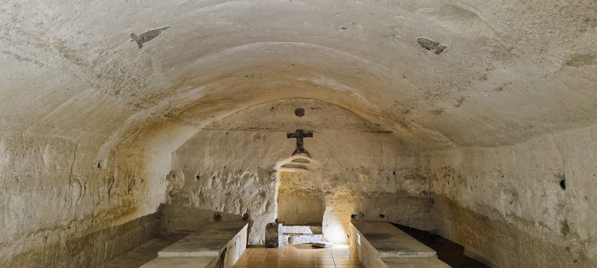 📌 Sabato 16 e domenica 17 ottobre c'è anche la Fondazione Sassi Matera - fra i luoghi aperti per le #GiornateFAIAutunno2021 Per scoprire l'antro del monacello, prenotazioni sul sito fondoambiente.it/luoghi/l-antro…  Vi aspettiamo il 16 e 17 ottobre!