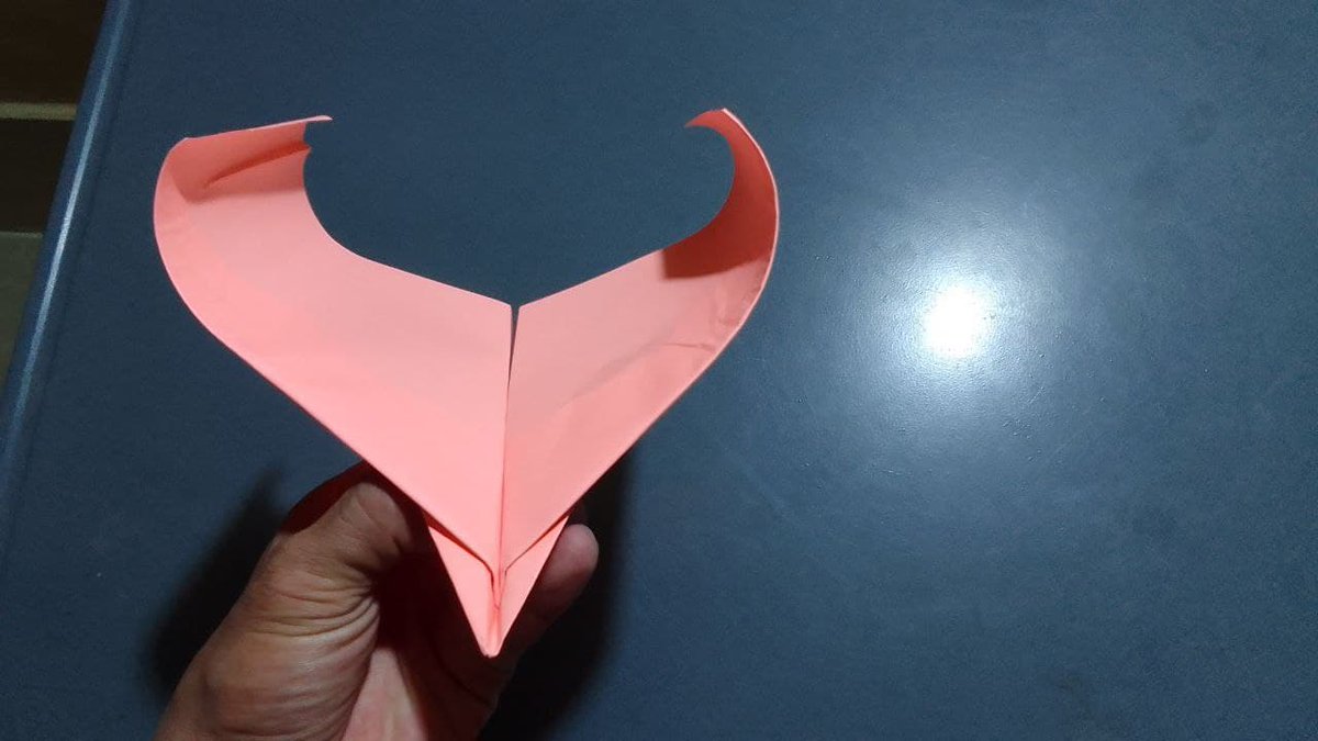 MakeupT54757693's tweet photo. How to make Paper Airplane That Flies Like An Eagle | Sochea Creator
👉👉https://t.co/fBdy21a9a6 https://t.co/cKTwXBehC7