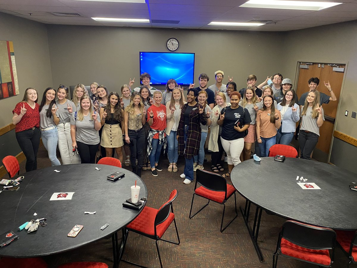 Red_Wolf_Pack's tweet photo. WHAT’S NEW ON CAMPUS :
The second annual Chancellor’s Leadership Class has gathered together, and is designed to equip a select group of freshman students to be leaders on campus and in the future! https://t.co/ZroinumObO