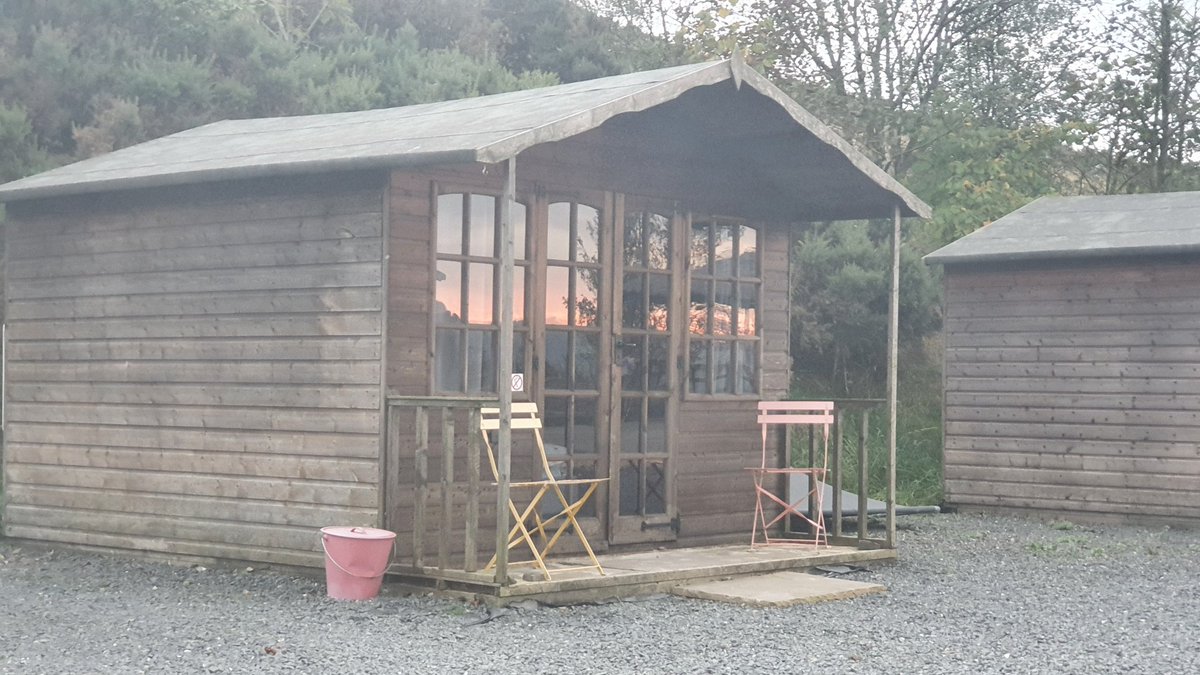 CamperPurple's tweet photo. Evening selfies and accommodation https://t.co/KVHAjTKvZ3