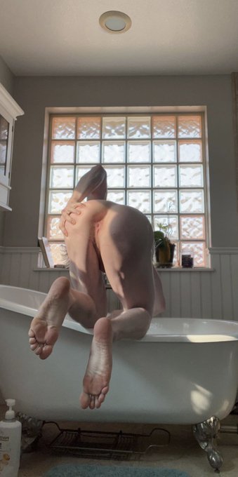 ☀️I love a little morning sunshine 😘 https://t.co/GGwKFtegm2