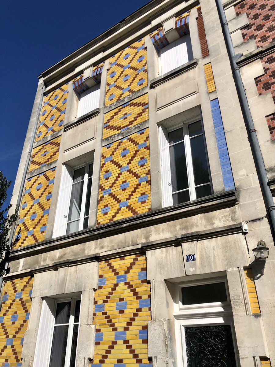theboutiqueadv's tweet photo. Wow Cognac! What a stunning little French town! #destinationNA #explorecognac #cognaccocktails #destinationcognac #distillateurexperiences @VisitNAquitaine https://t.co/VJ9mQHrd8F