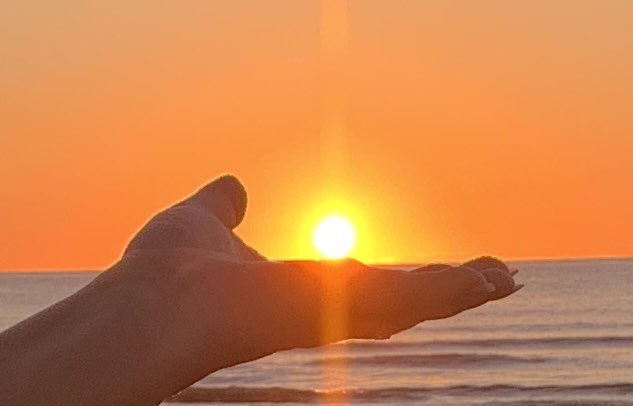 Orange sky at night … 🧡 #RossallBeach #HappyWeekend 😘