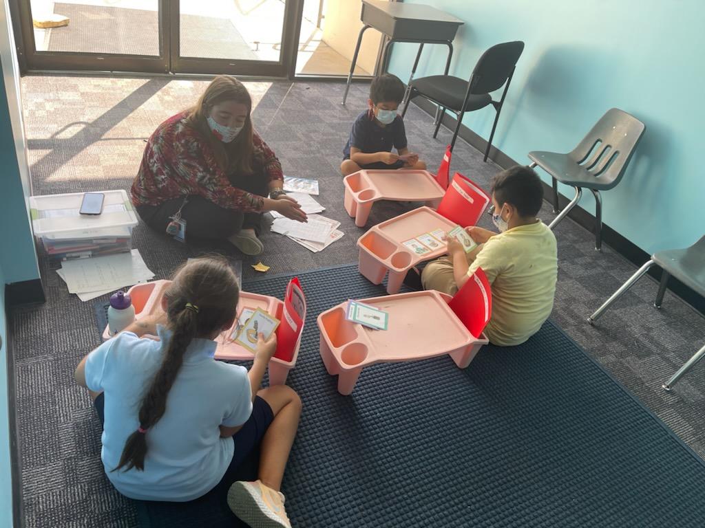 Academic language instruction in action!🗨️👂📕✍️ Check out English Language Development Teacher, Alyssa Danick from Monarch Academy Annapolis and her awesome students learning about sequence and plot!