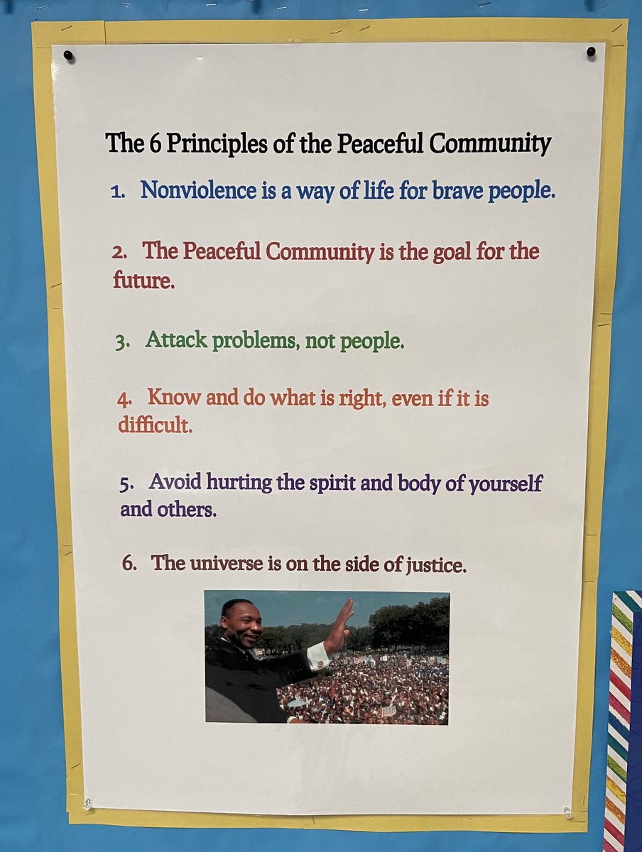 The perfect addition to our room, @Hjohnsonlafre. Thank you, <a href="/NonviolentRI/">NonviolentSchoolsRI</a>! #HennesseyRising