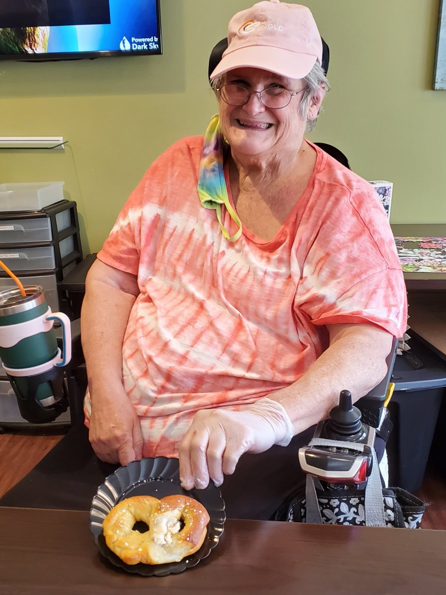 To kick off our Oktoberfest Theme Week, we tried our hand at making homemade pretzels! We did GREAT if we do say so ourselves! Yummy!