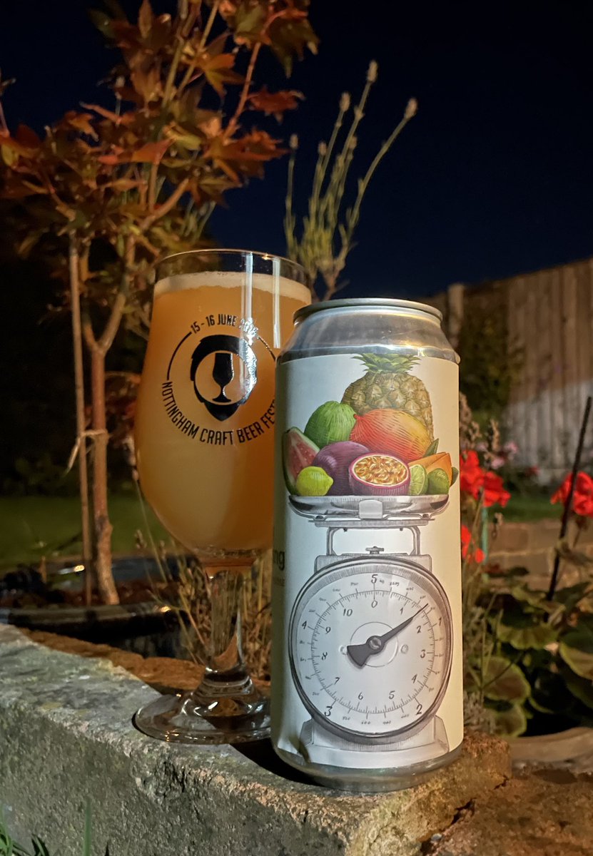 _timwiddowson's tweet photo. Final can of my @trilliumbrewing stash underway. Thick, hugely fruited and with a hint of sharpness this really is an excellent weisse. Cheers again @cloudwaterbrew for bringing these to our shores. #DailyServing https://t.co/xwrPchB3QS