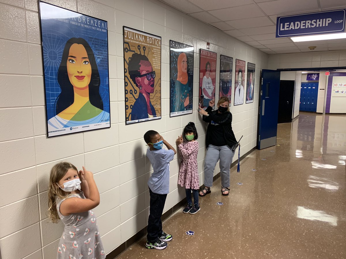 Meip6fh's tweet photo. Women in science filling the hallway on Leadership Loop; Wheeler, KY 40291. The kids have had the best reactions to our leadership environment. @RobinHebert3 @CoachMeredith https://t.co/2ksePyP04a