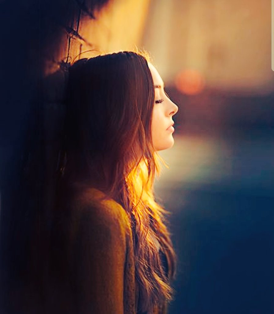 Nazawali18's tweet photo. @Nazawali18                                            
راځه چې غم سره شريک کړو
يواځې ما په لمبو مه سېځه مئينه😔
#ټپه https://t.co/iZ6pYTzX5M