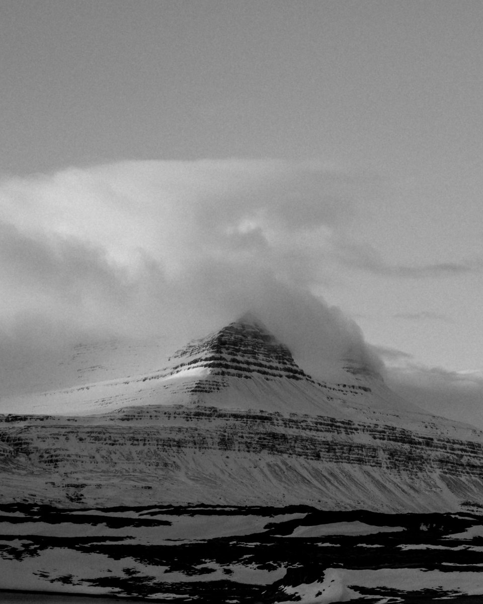 jonathanbertin's tweet photo. Loneliness in Iceland. https://t.co/HXutG1llSM