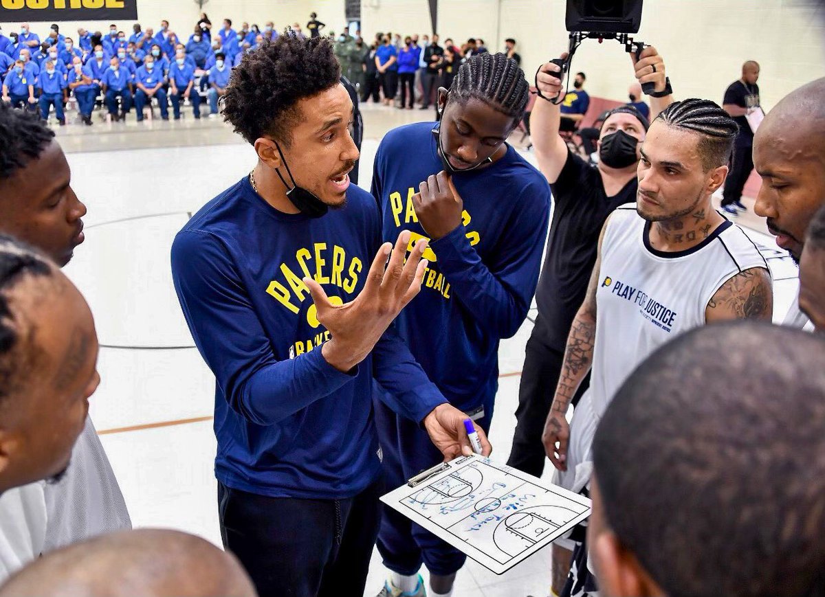 MalcolmBrogdon7's tweet photo. The team had an incredible experience yesterday learning, growing and coaching with the men at Putnamville Correctional. Their journeys and perseverance are truly inspiring โ๐พ
S/o @werepjustice, @ScottyBudnick, @TLM, @putnamville + @Pacers for making it possible https://t.co/r9DWCMQvrL