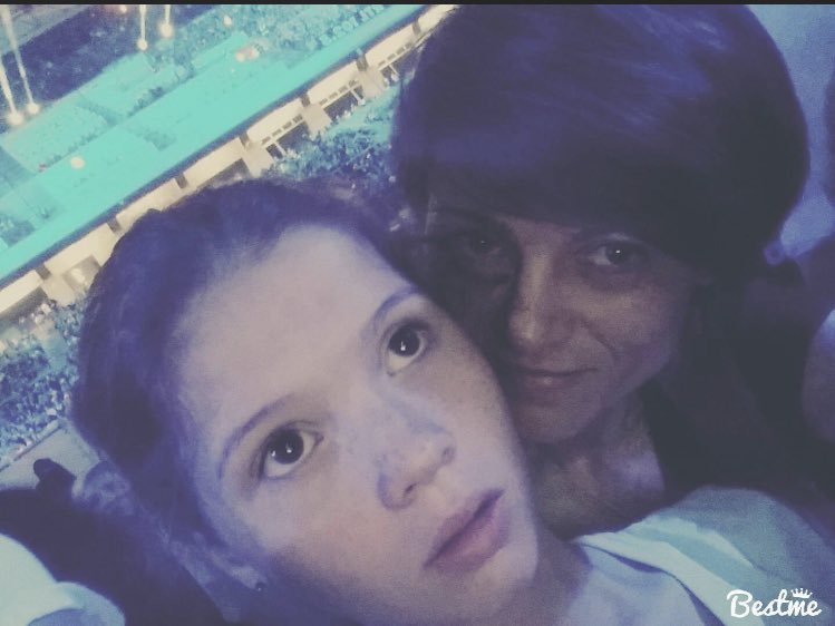 fairyvals's tweet photo. #pausiniane https://t.co/LrkAz1job4