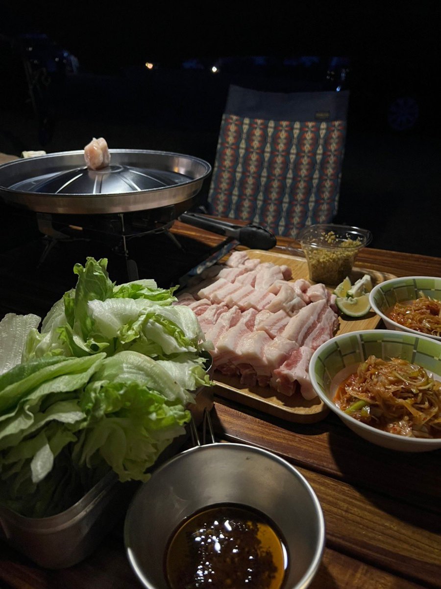 concierge_bcw's tweet photo. キャンプでサムギョプサルしてみたよー！サンチュが🥬売ってなかったのでレタスでしてみた👍
パジョリは手作り✌️
#キャンプ飯 
#キャンプ好きと繋がりたい
#キャンプ
#ソロキャンプ https://t.co/97d3vwdv80