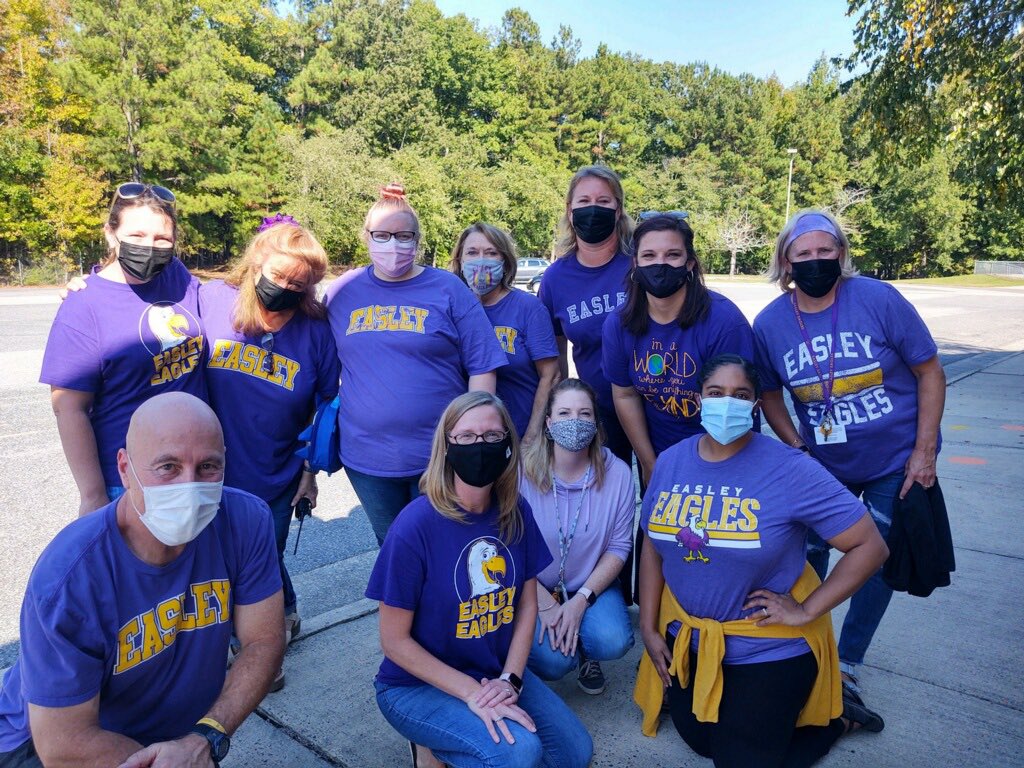 EasleyYrElem's tweet photo. It’s Easley Spirit Friday! Check out our staff wearing their Easley purple and gold with pride! #BeEasley https://t.co/LX4kwOrnNm